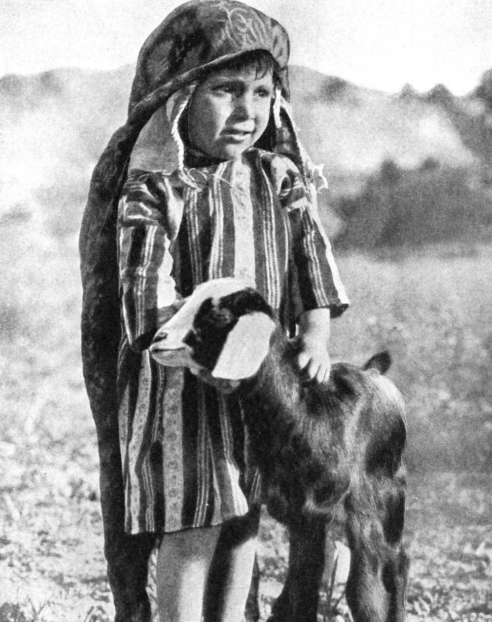 Tunesischer Junge in der Sahara, 1936 von Ewing Galloway