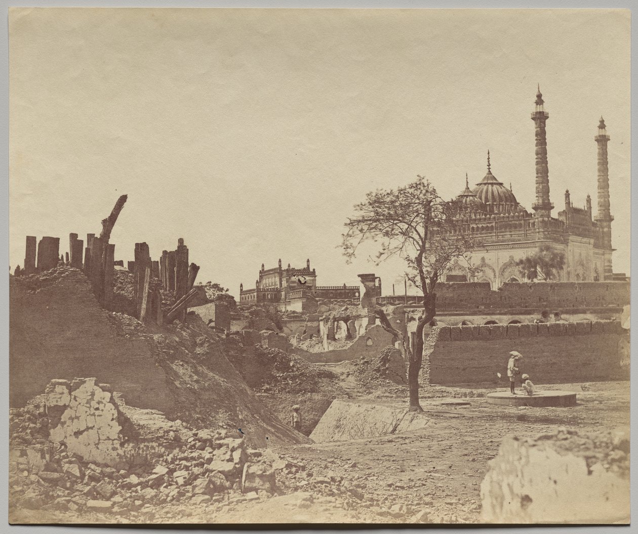 Batterie in der Nähe der Begum Kotie von Felice A. Beato
