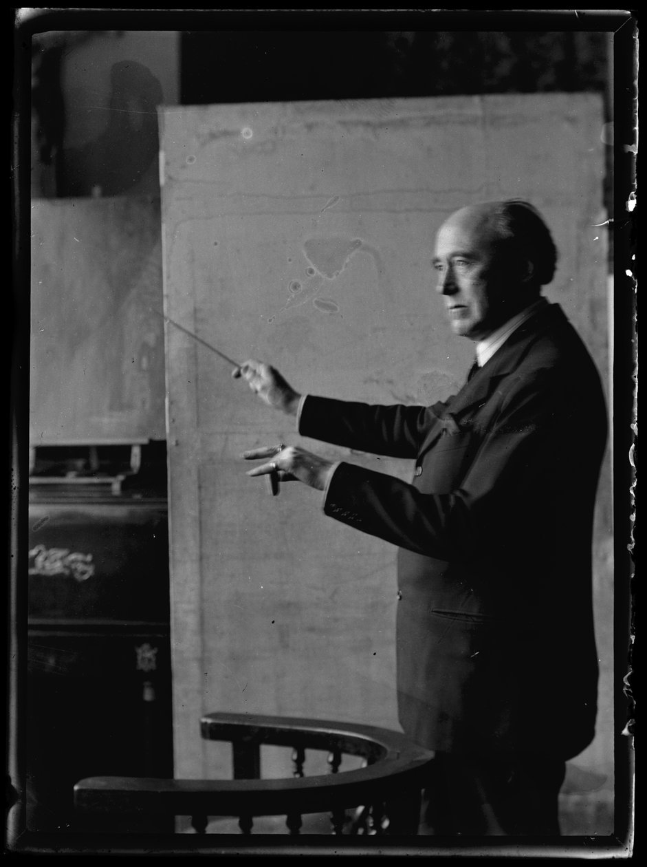 Bild von Felix Weingartner (1863-1942) von Ferdinand Schmutzer