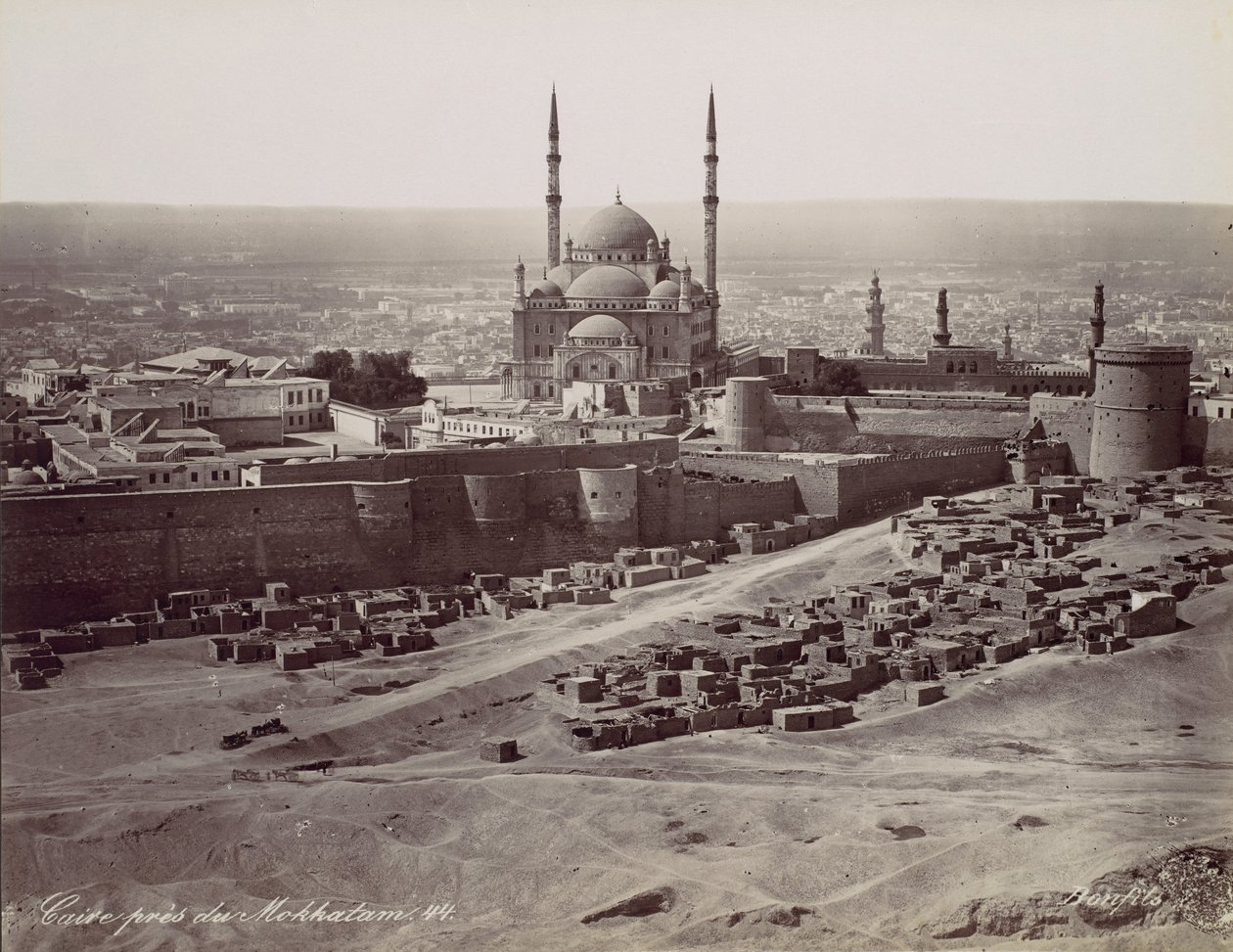 Kairo nahe Mokkatam, 1870er von Félix Bonfils