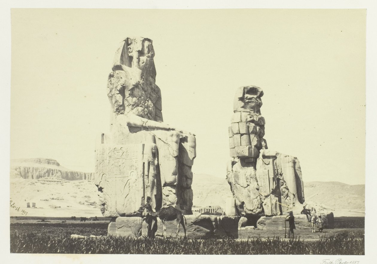 Die Statuen von Memnon, Ebene von Theben von Francis Frith