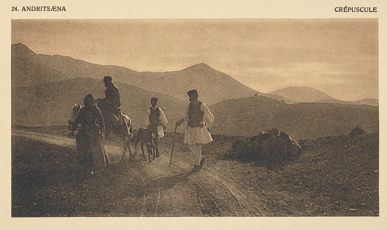 Andritsæna. Dämmerung von Frédéric Boissonnas