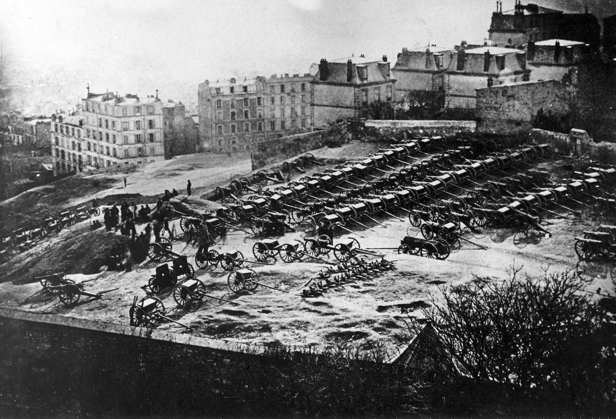 Kanonenpark auf Montmartre, 1871 von French Photographer