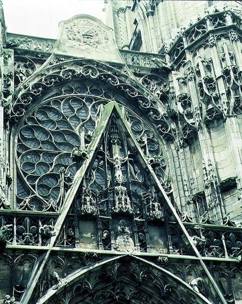 Ansicht der Westfassade von French School