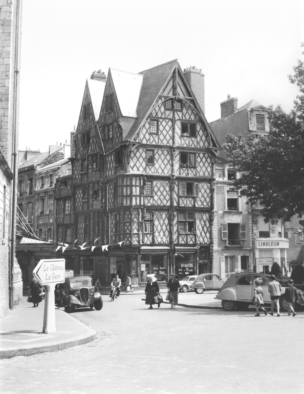 Adams Haus von French School