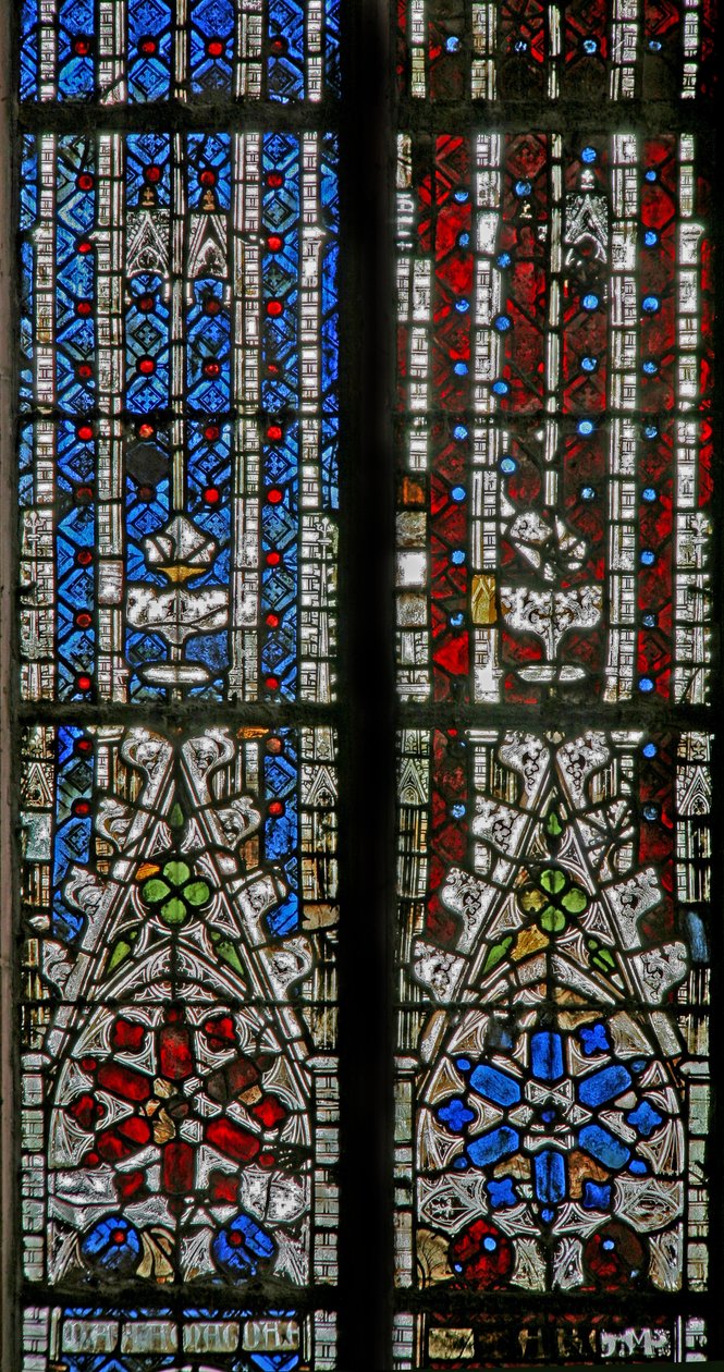 Fenster der Südkapelle wF mit Baldachindetails von French School