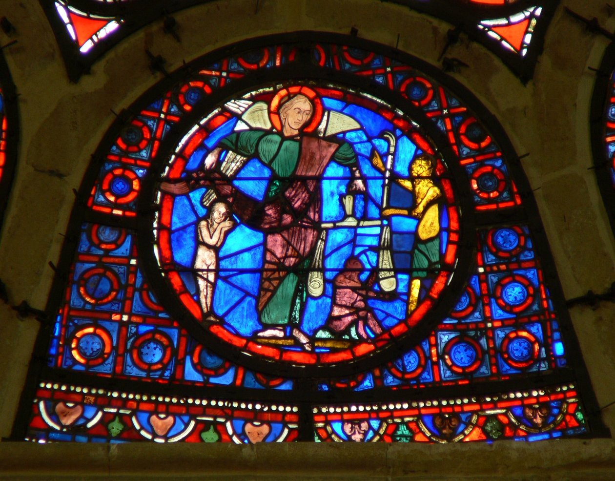 Fenster Ww mit Darstellung von St. Michael von French School