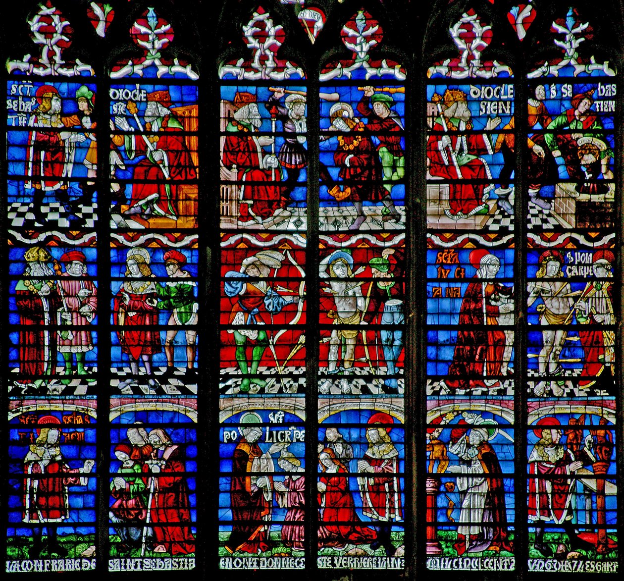 Fenster w233 zeigt das Fenster von St. Sebastian von French School