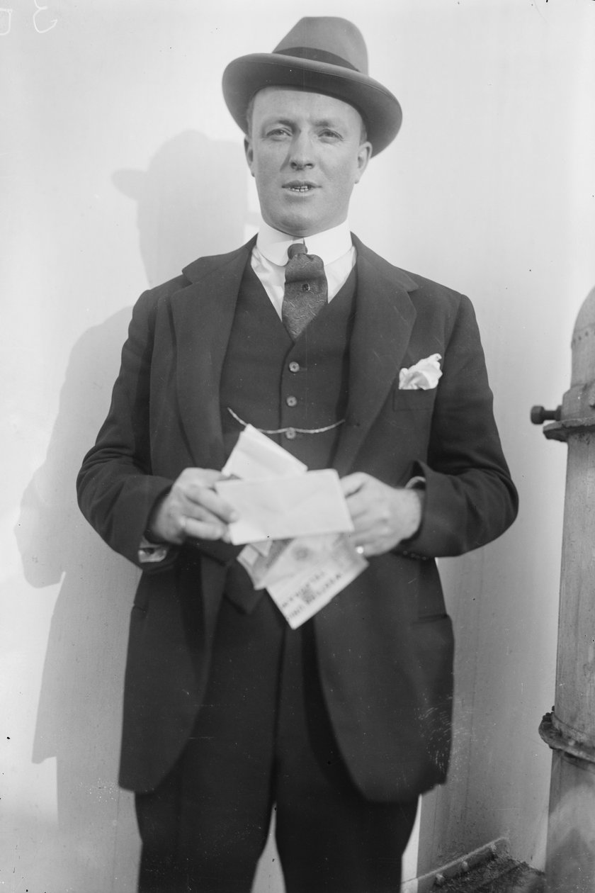Hugh Walpole, ca. 1920 von George Grantham Bain