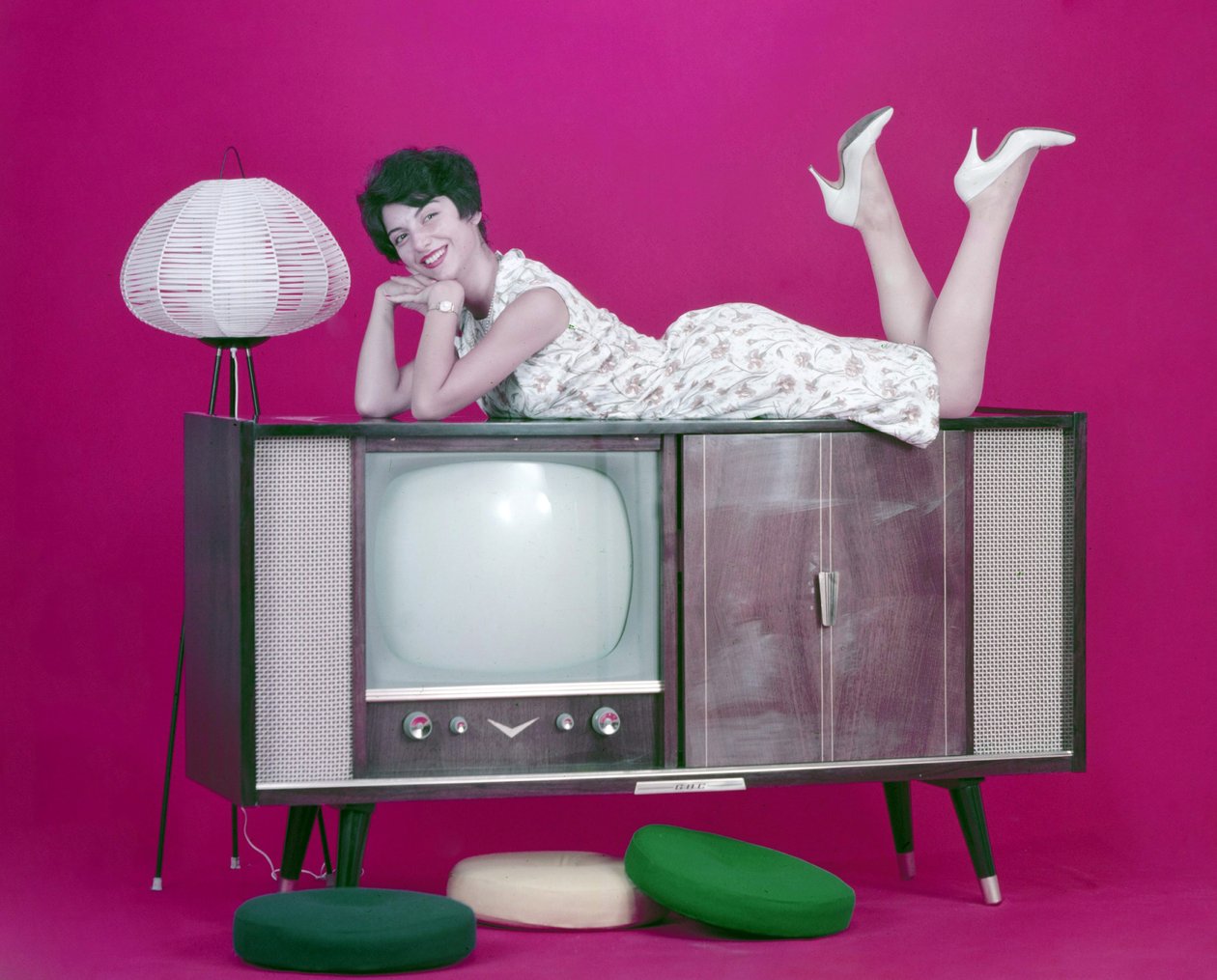 Werbung für japanische Möbel von Bartolome Esteban and studio Murillo