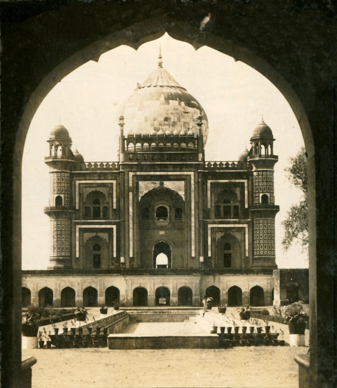 Safdarjungs Grab, Delhi, Indien, ca. 1909 von George Rose