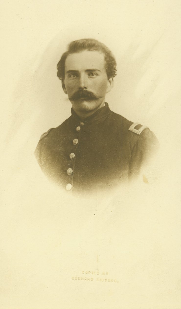 Büste eines Mannes in Uniform von Gerhard Sisters Studio