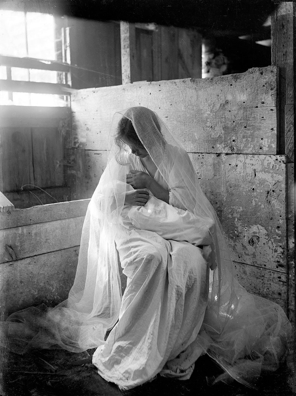 Die Krippe, 1901 von Gertrude Käsebier
