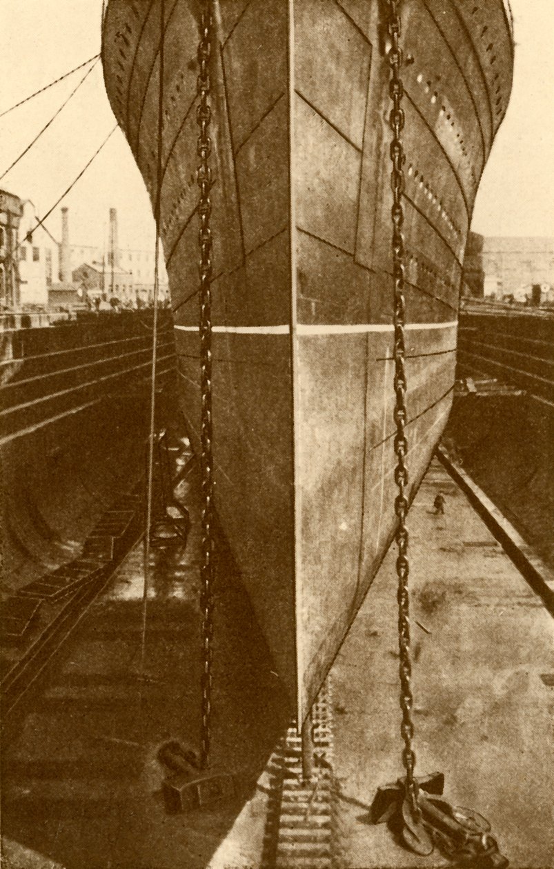 Die Mauretania im Trockendock, ca. 1930 von H. Aslin