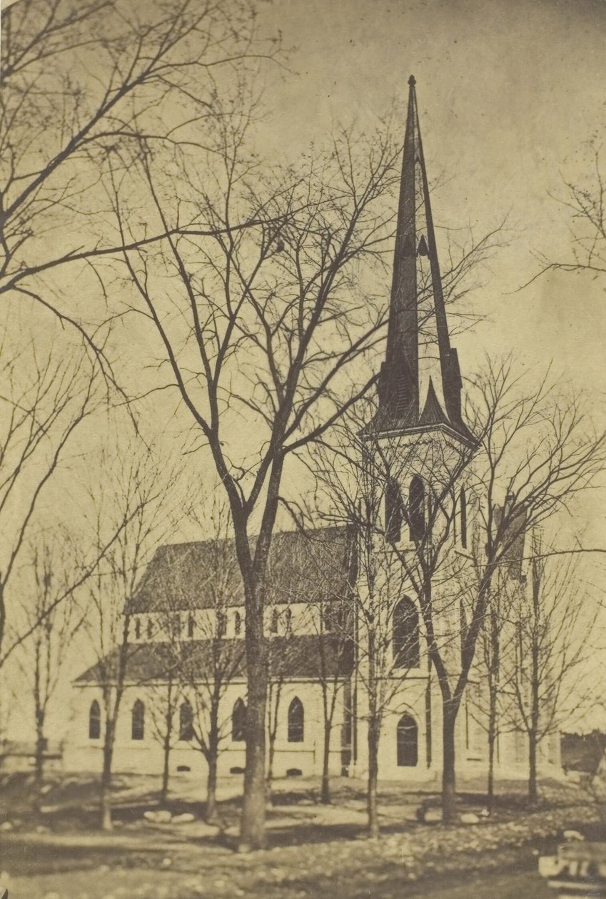 Unbetitelte Kirche mit spitzem Turm, Mitte bis Ende des 19. Jahrhunderts von Hendee