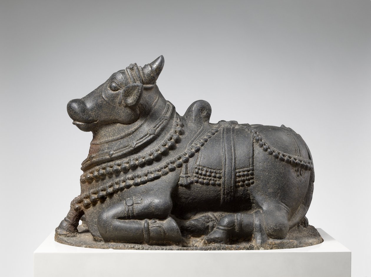 Nandi (Granit) von Indian School