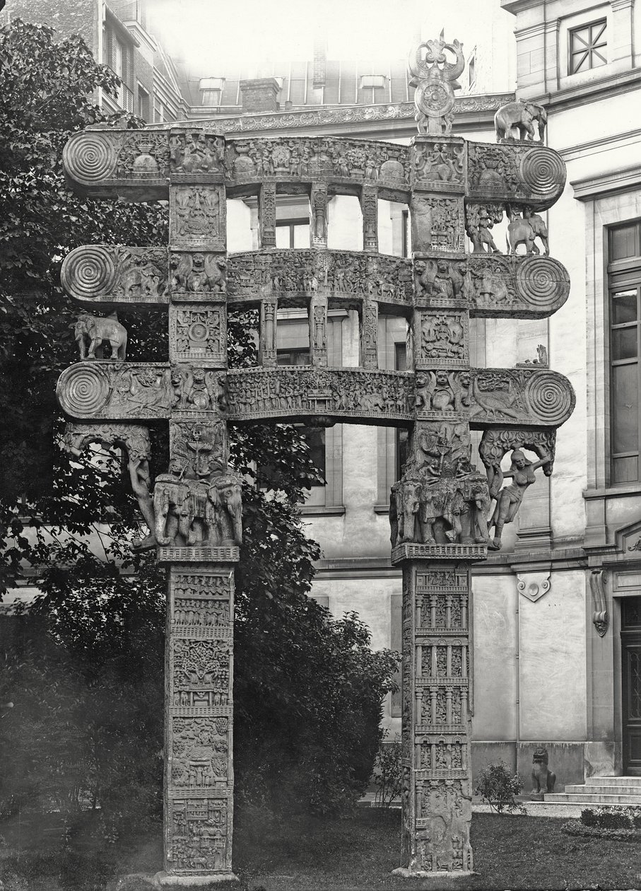 Östliches Tor des Tumulus von Sanchie von Indian School