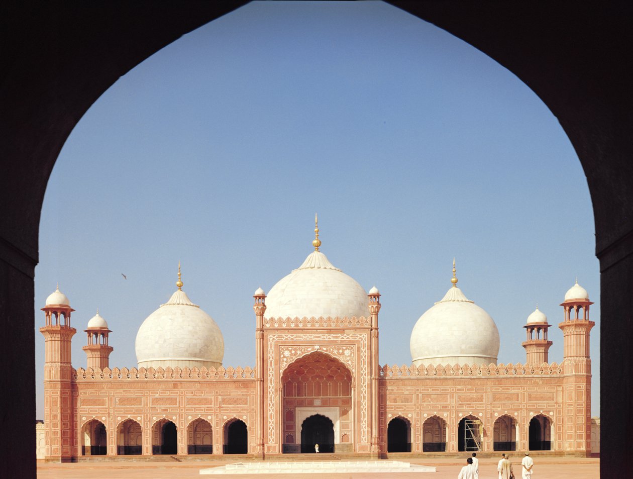Die Badshahi-Moschee, erbaut 1673-74 von Islamic School