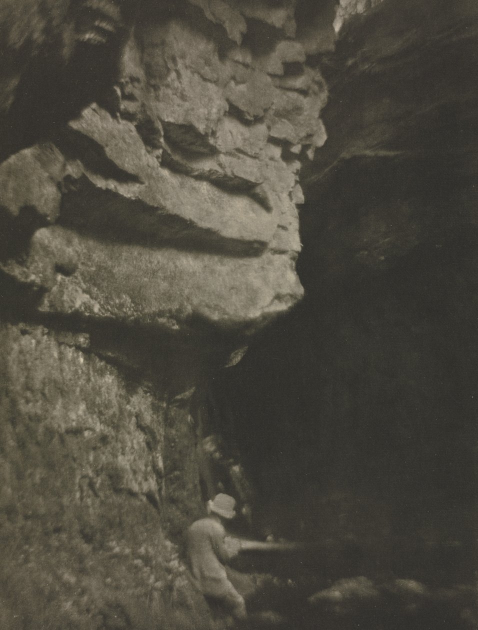 Camera Work: Mann beim Skizzieren, 1910 von J. Craig Annan