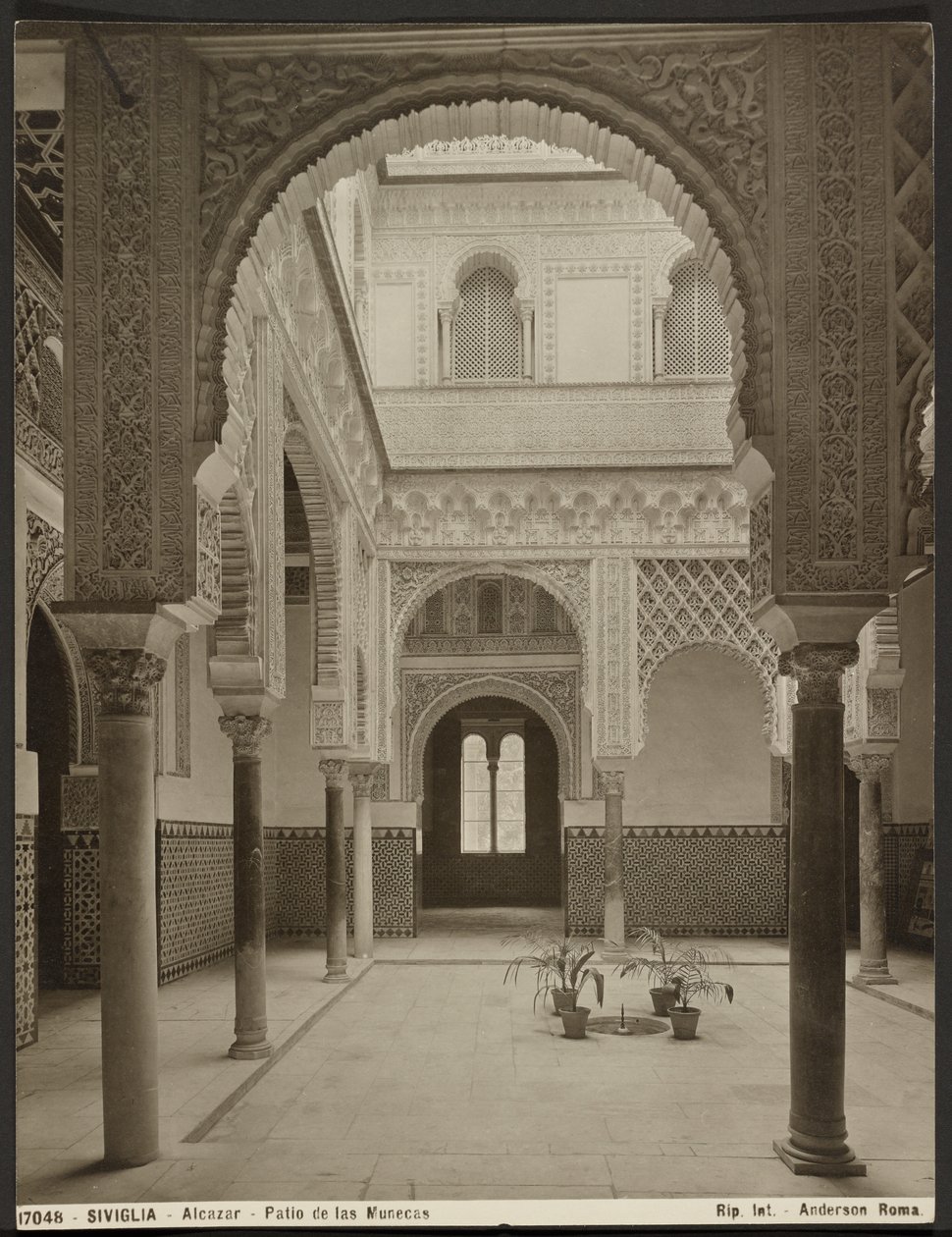 Alcazar, Patio de las Muñecas von James Anderson