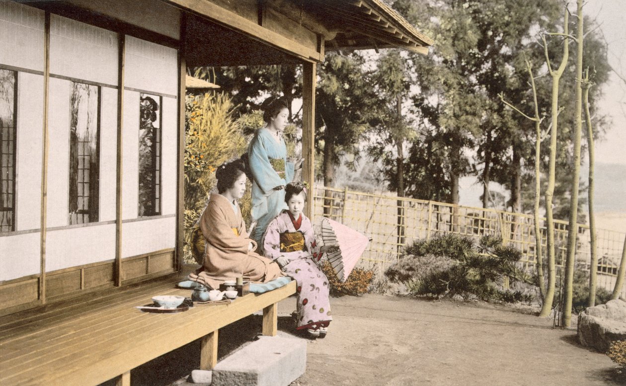 Damen zu Hause von Japanese Photographer