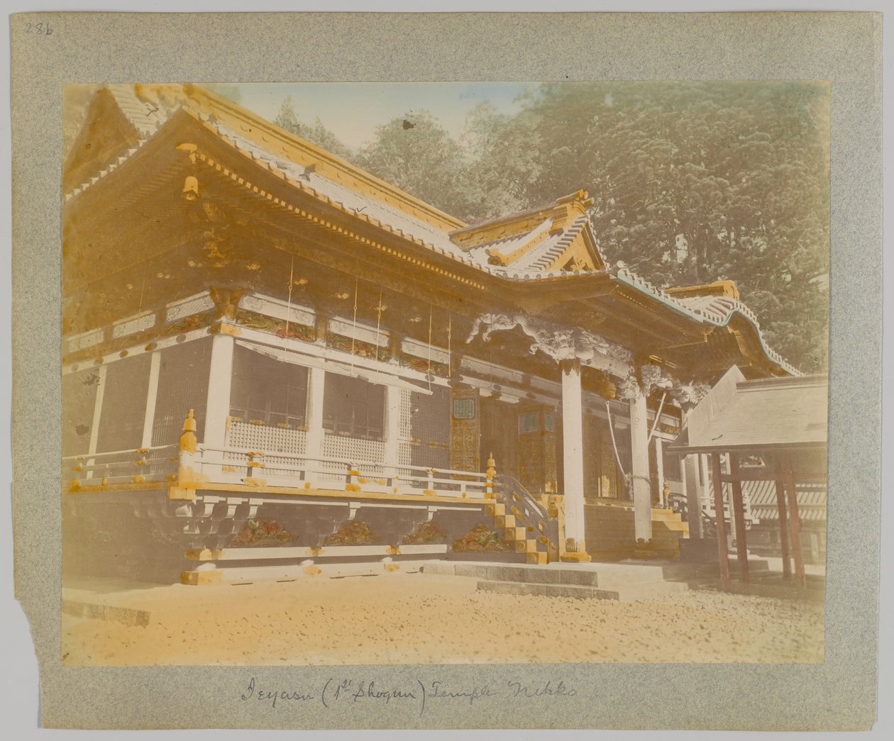 Tōshō-gū, Nikko, Japan von Japanese Photographer