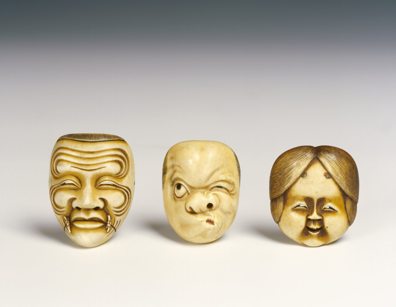 Drei Masken von Japanese School