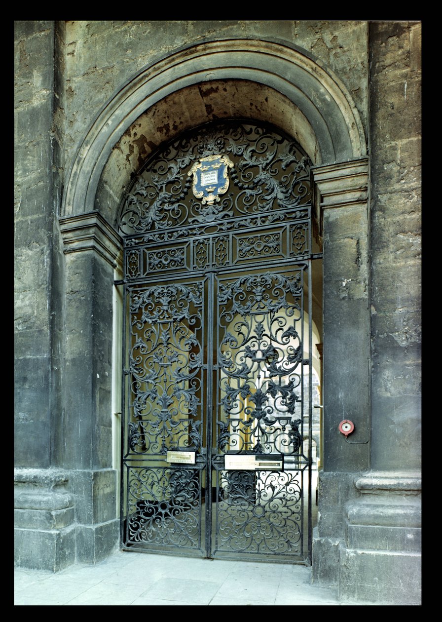 Tore, Oberlicht und Überwurf vom Clarendon Building, Oxford, ca. 1710 von Jean Tijou