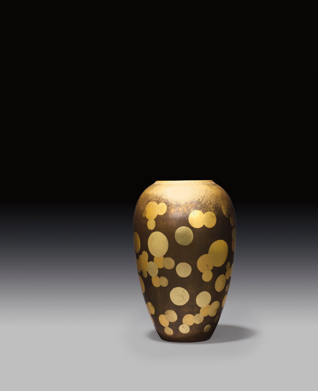 Vase, ca. 1925 von Jean Dunand