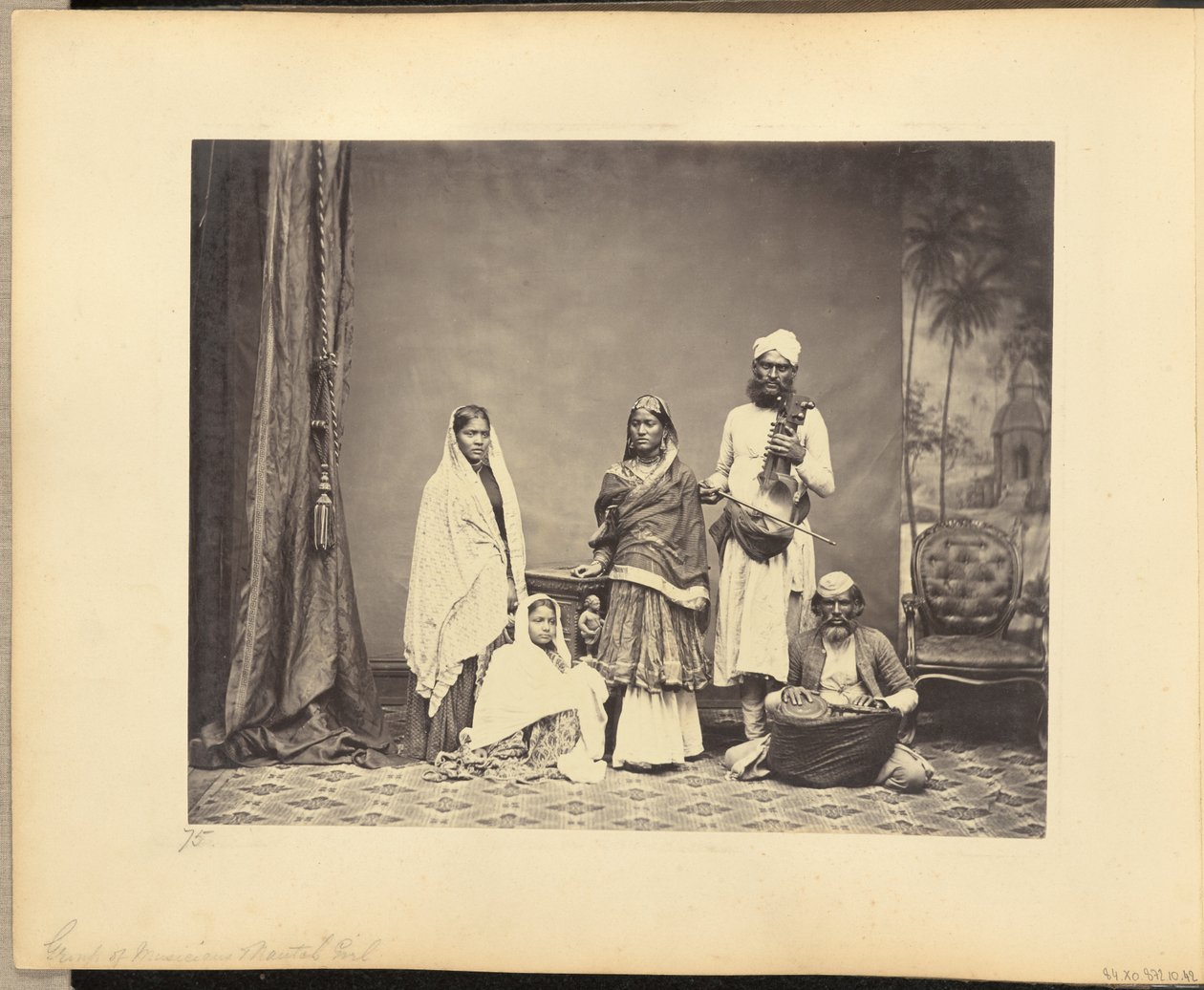 Gruppe von Musikern und Nautch-Mädchen von John Edward Saché