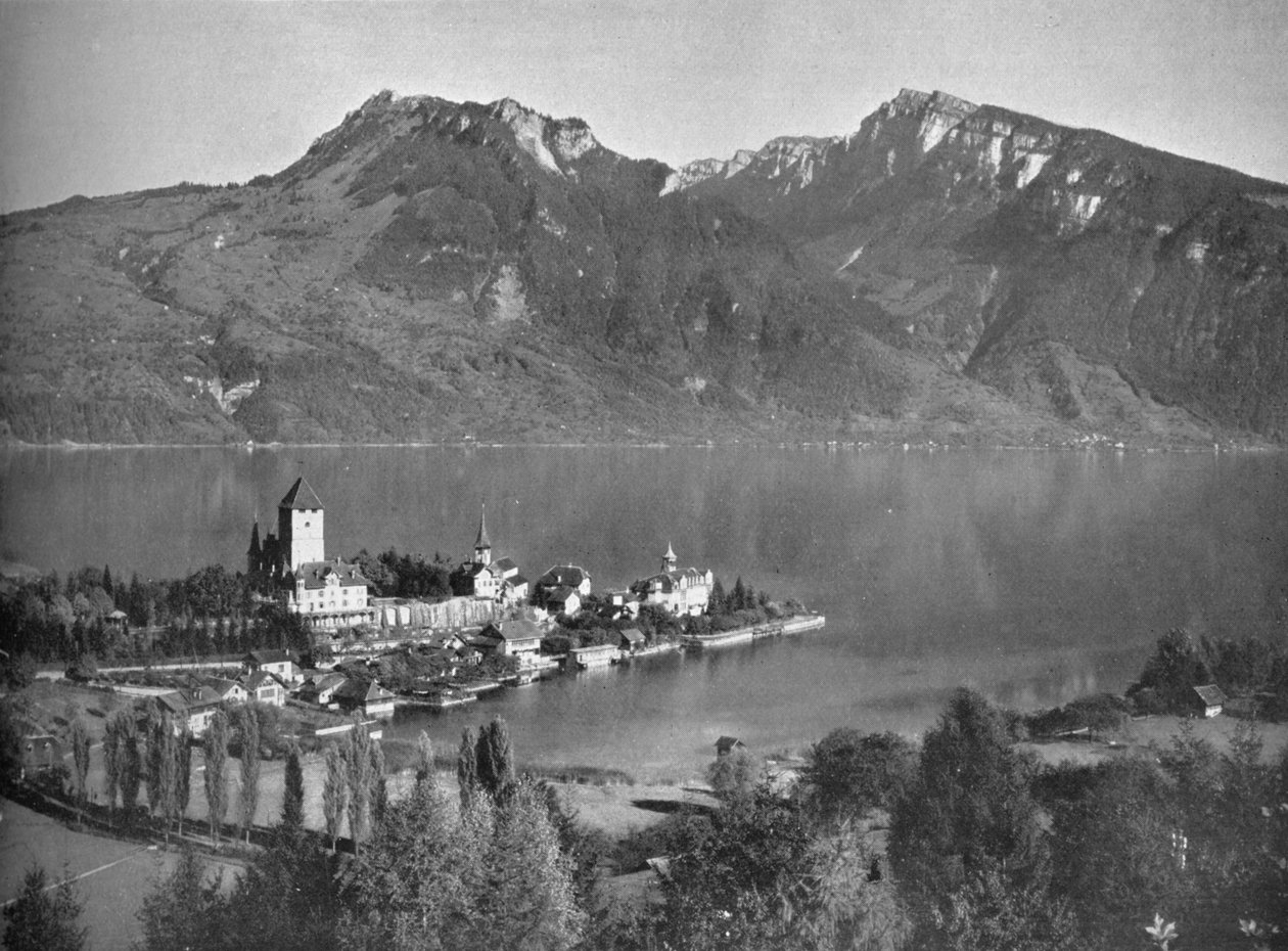 Spiez, am Thunersee, 1910 von John Swain and Son