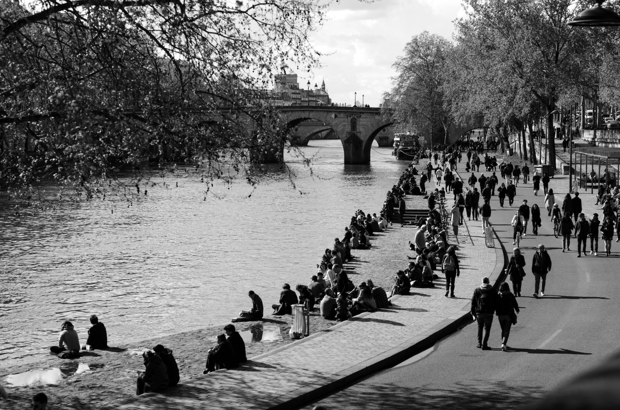 Paris im Frühling von Jon Nicholson