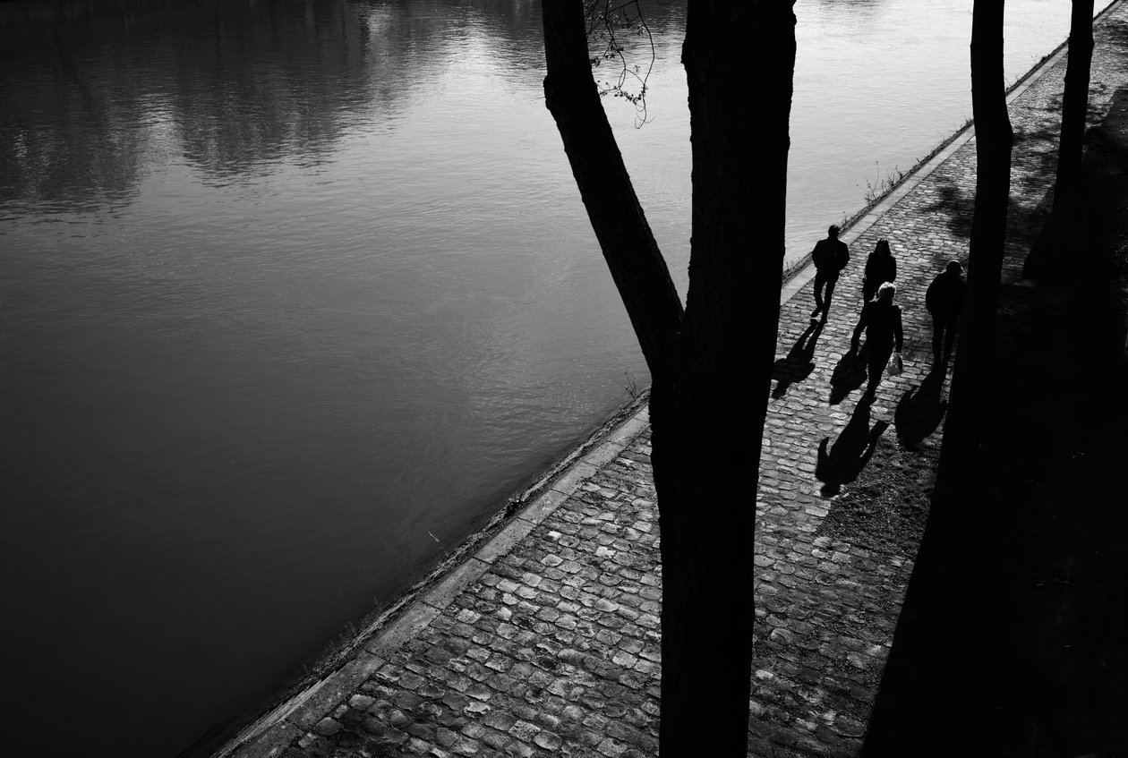 Paris im Frühling, 2022 von Jon Nicholson