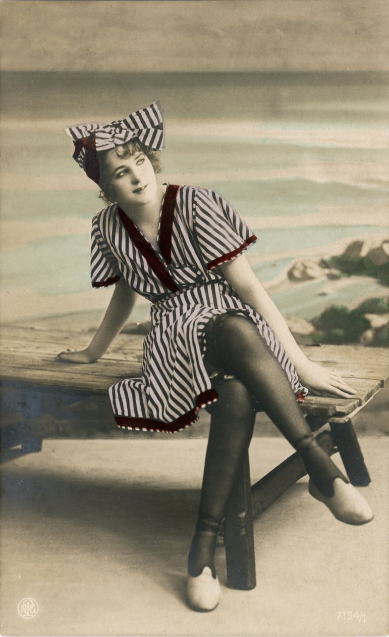 Frau im Sommerkleid, ca. frühes 20. Jahrhundert von Alec Hunter
