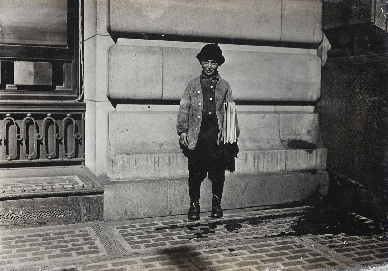 Zeitungsjunge, 1909 von Lewis Wickes Hine