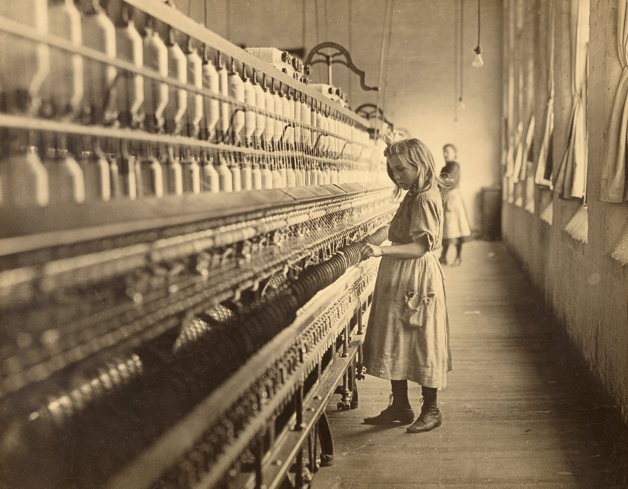 Sadie Pfeiffer, Spinnerin in der Baumwollfabrik von Lewis W. Hine