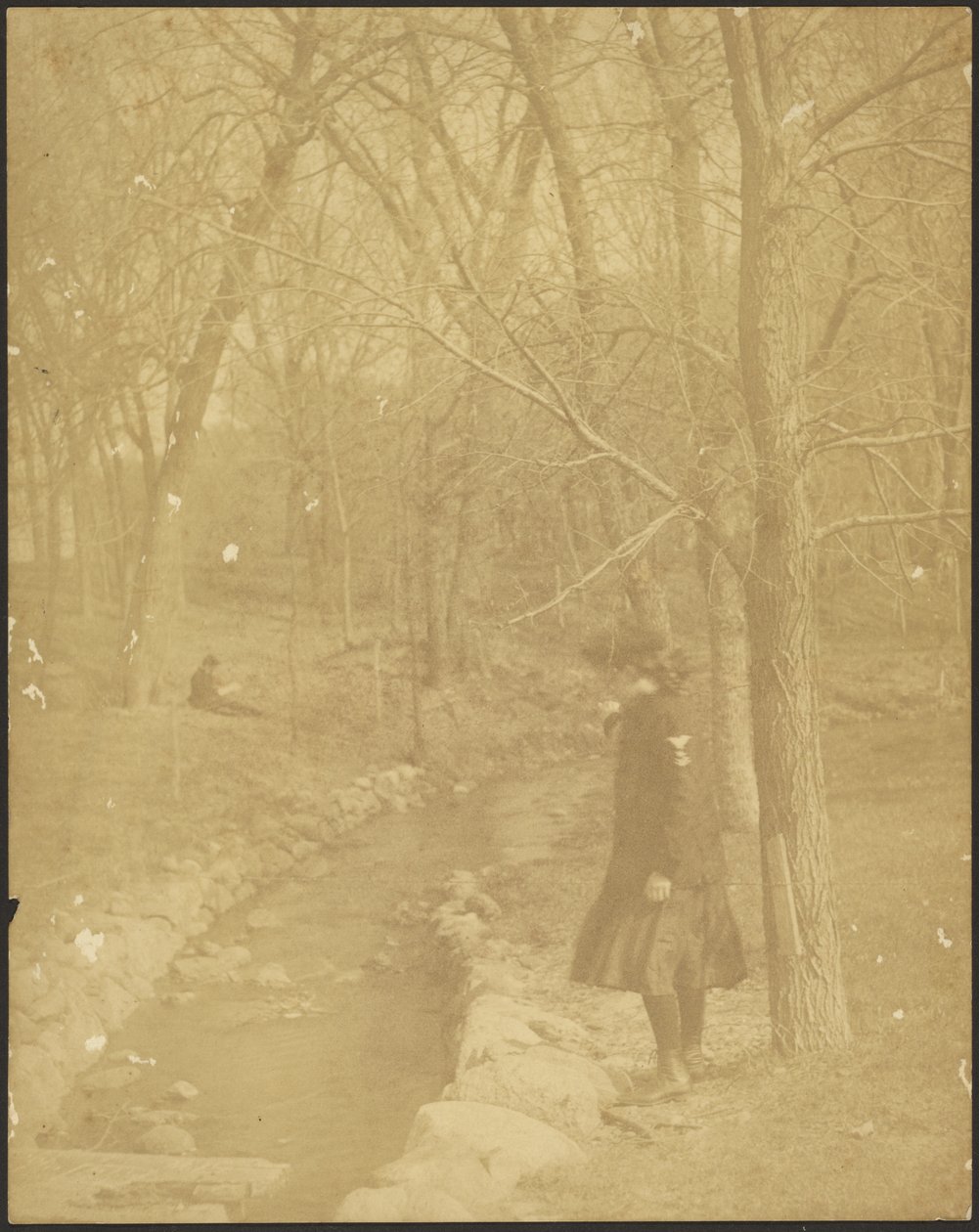 Mädchen am Bach stehend von Louis Fleckenstein
