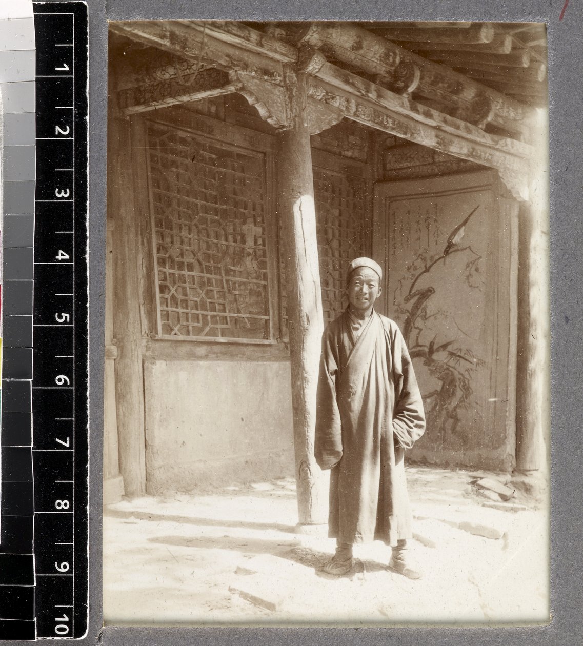 Tao shi vor Hoshangs Haus von Marc Aurel Stein