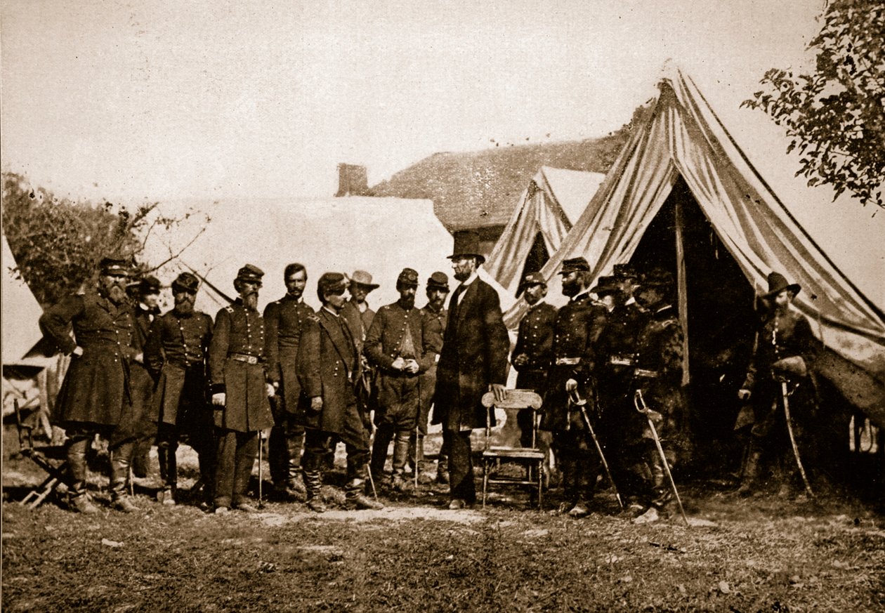 Präsident Lincoln besucht das Lager in Antietam, 4. Oktober 1892 von Mathew B. Brady