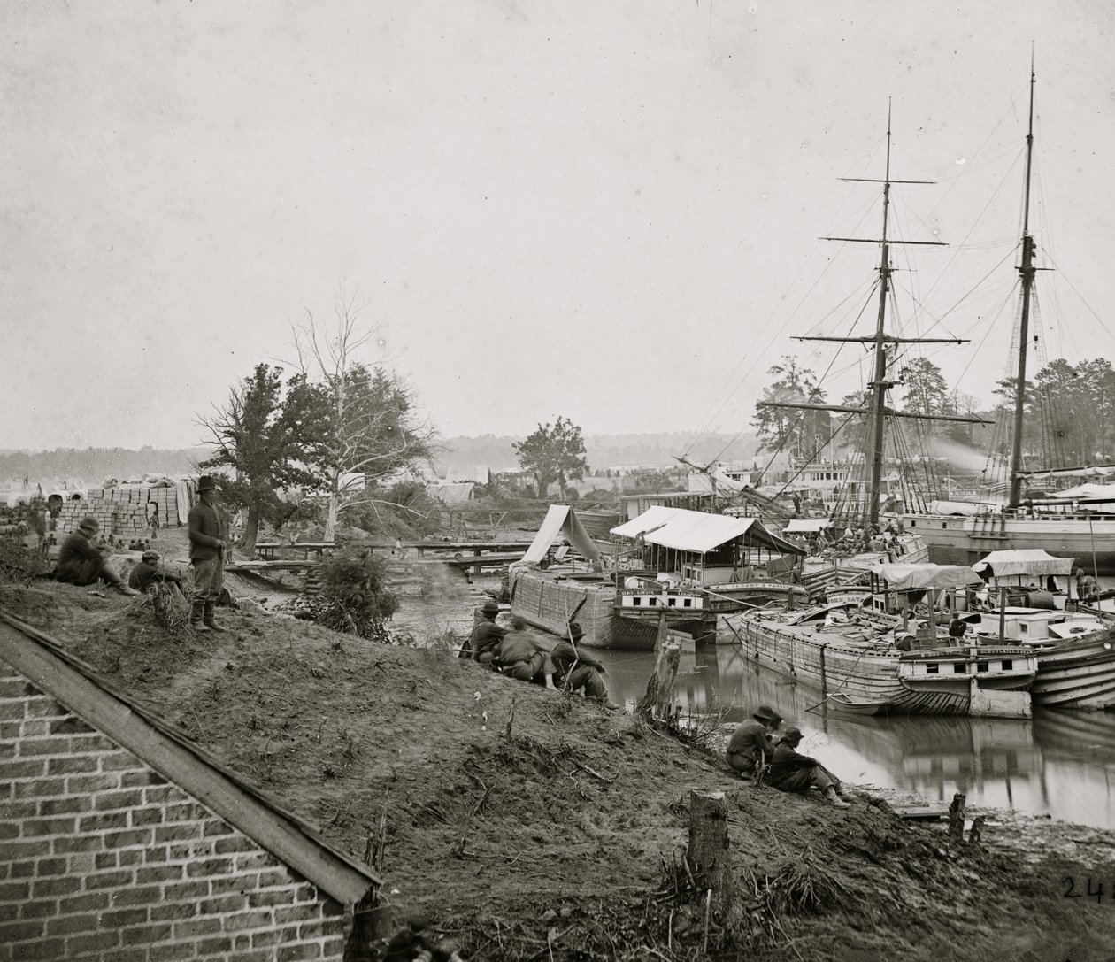 White House Landing am Pamunkey, 1862 von Mathew B. Brady