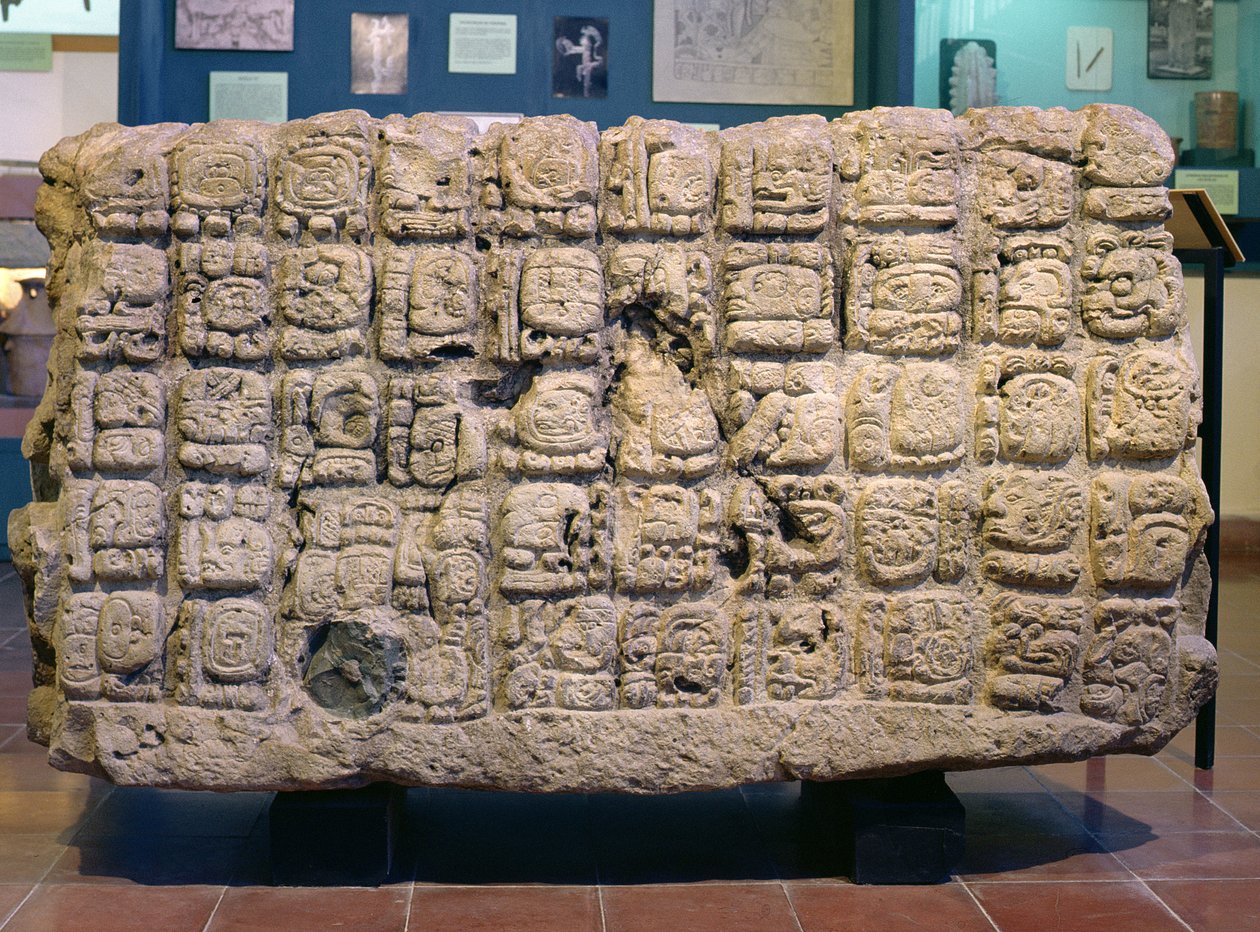 Rückseite des Altars U aus Copan, Spätklassische Periode (795 n. Chr.) von Mayan