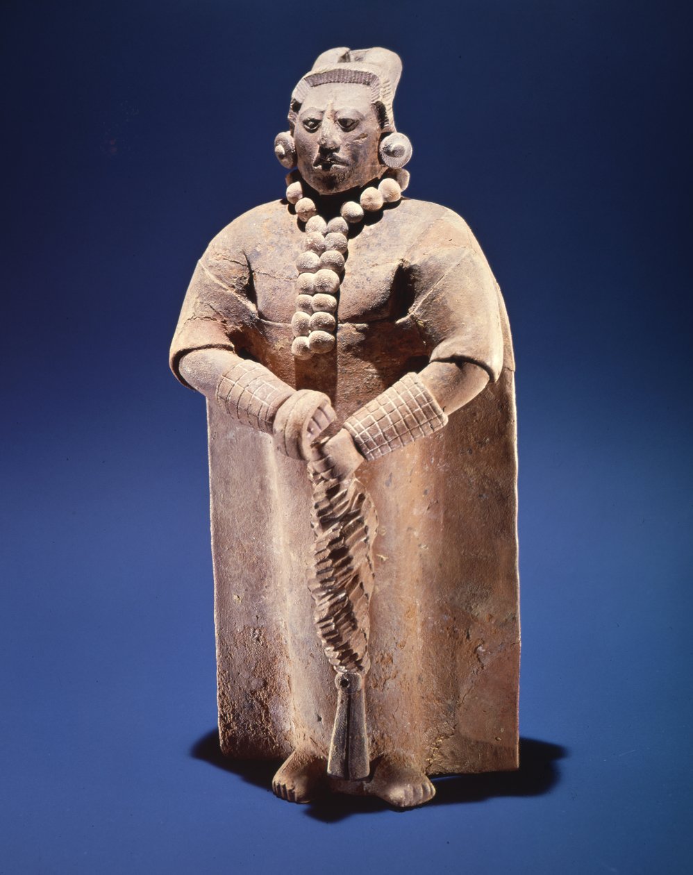 Stehende königliche Figur, von der Insel Jaina, ca. 600-900 von Mayan