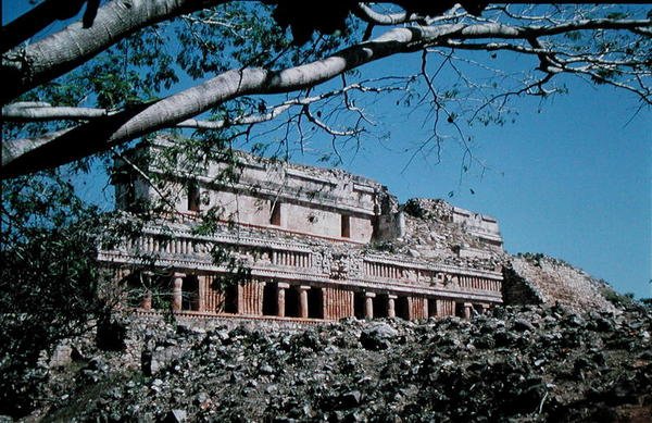 Blick auf den Großen Palast von Mayan Mayan