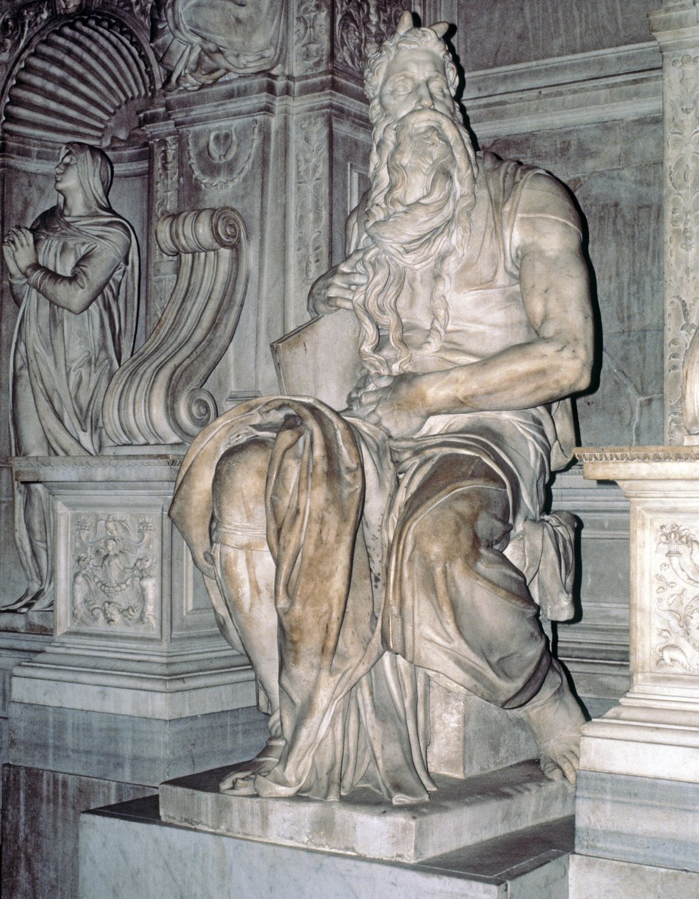 Moses, Skulptur vom Grabmal von Papst Julius II, 1513-16 (Marmor) von Michelangelo Buonarroti