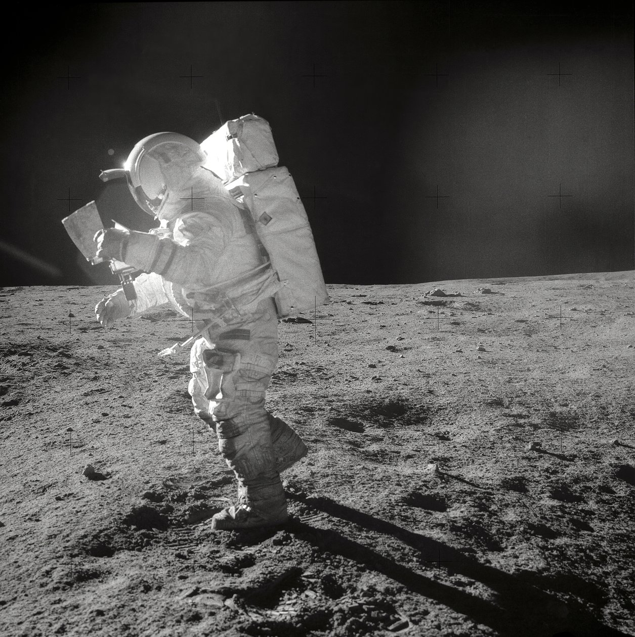 Apollo 14 - NASA, 1971 von NASA Images