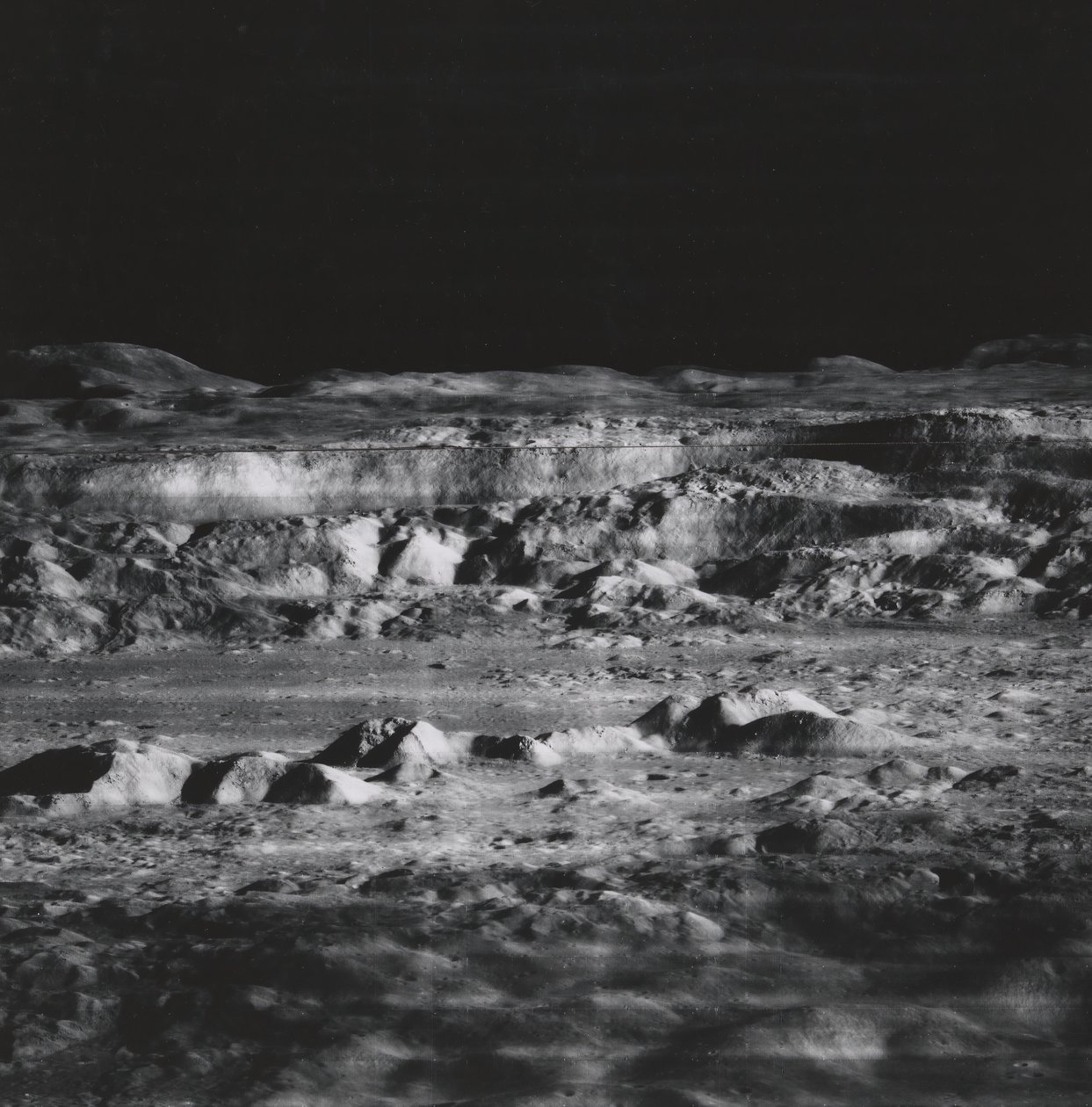 Nahaufnahme des Kraters Copernicus, 24434 von NASA Images