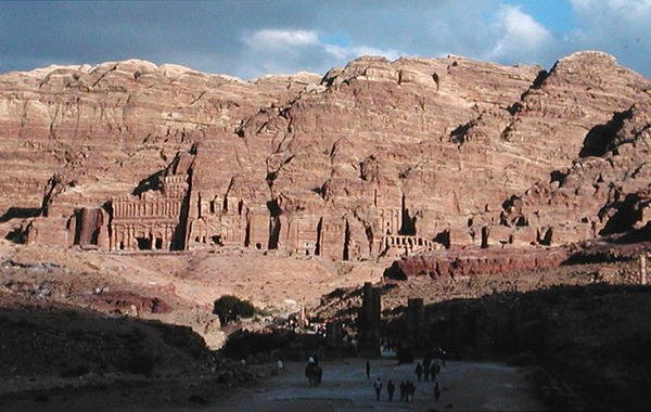 Ansicht der geschnitzten Fassaden von Nabatean