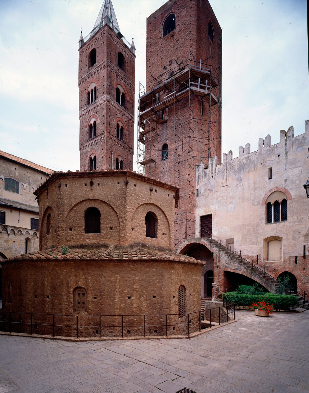 Frühchristliche Architektur: Baptisterium von Paleo Christian