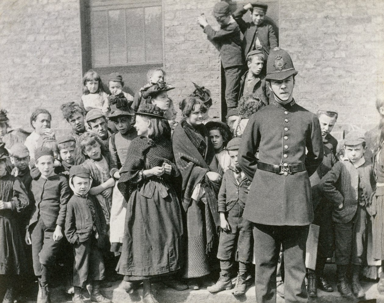 Beerdigung eines Londoner Polizisten, 1894 von Paul Martin
