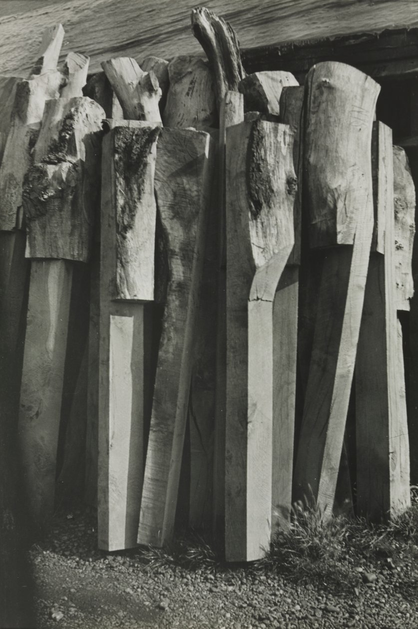 Totems, Alte Werft, Rye von Paul Nash